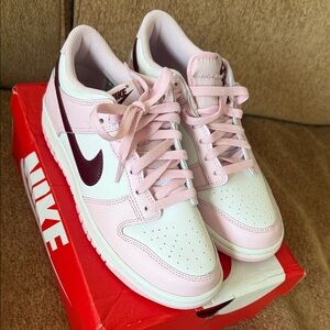 Nike Women's Pink and Burgundy Sneakers